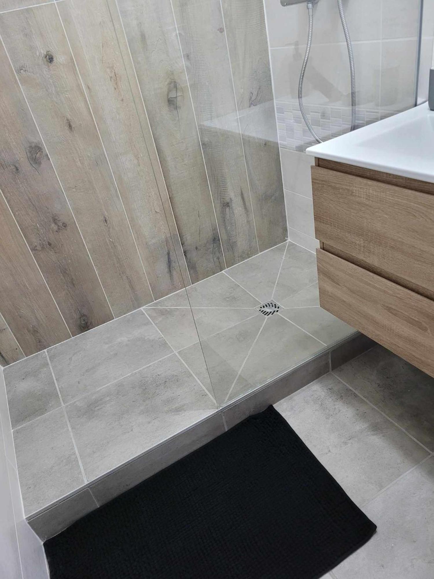 Charmant T3 Avec Terrasse การ์กาซอน ภายนอก รูปภาพ
